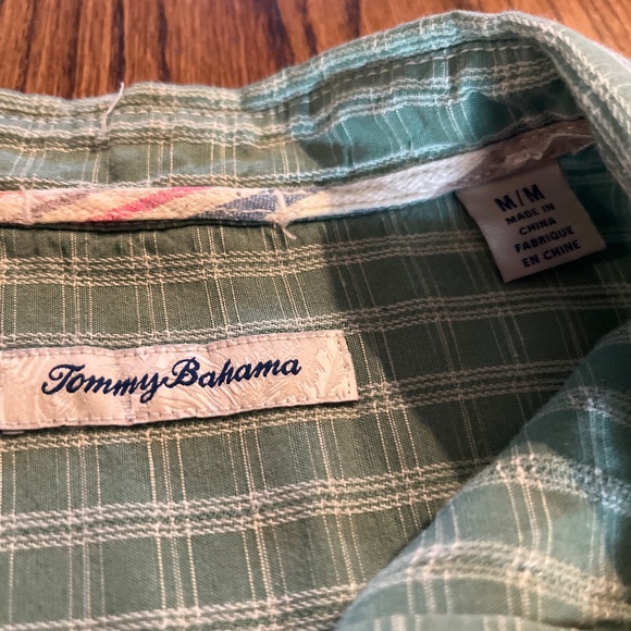 Tommy Bahama button up shirt - Picture 2 of 5